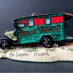 Lowell Davis 'The Leapin' Lizard' figurine, Special Edition for 1993.